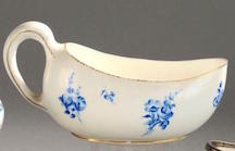 image1-169-sevres-bourdaloue-ovale-en-porcelaine-tendre-a-decor-en-1